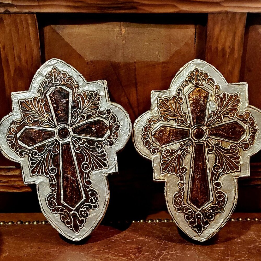 Mexican Crucifixion religious Rustic set of 2, Embossed of aluminum 2 Crucifixio